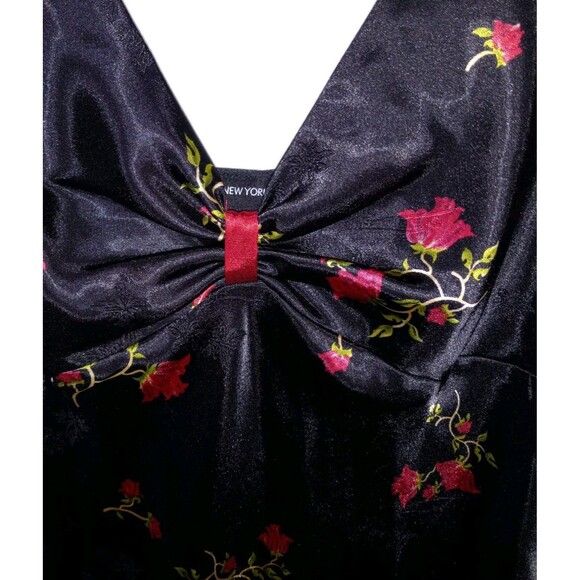 Vtg Small Romantic Black Gown Dress Midi Sassy Liquid Satin Roses  Elegant EUC - Picture 2 of 6